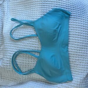 Lulu lemon sports bra. Size 6. Feels like butter. So comfy